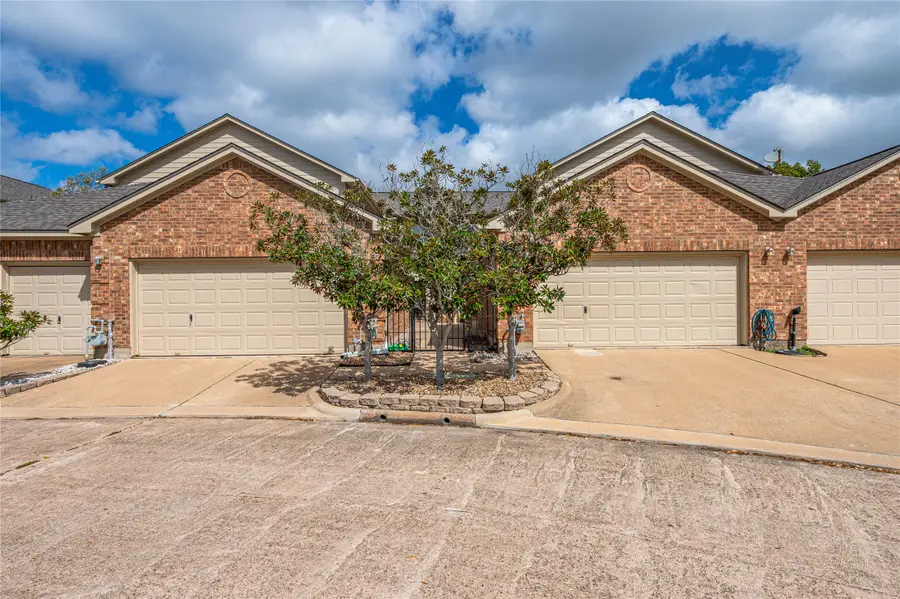 2060 Glencove Drive, Seabrook, TX 77586 - #3