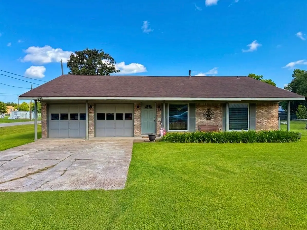 5403 3rd Street, Danbury, TX 77534 - #1