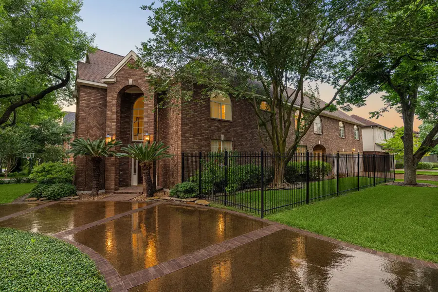 4900 Cedar Street, Bellaire, TX 77401 - #2