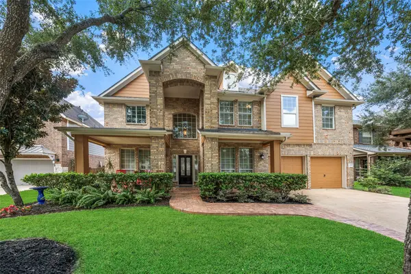 13106 Hampton Bay Drive, Pearland, TX 77584