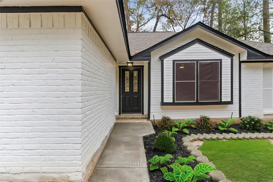 30 N Drifting Leaf Court, The Woodlands, TX 77380 - Image #3
