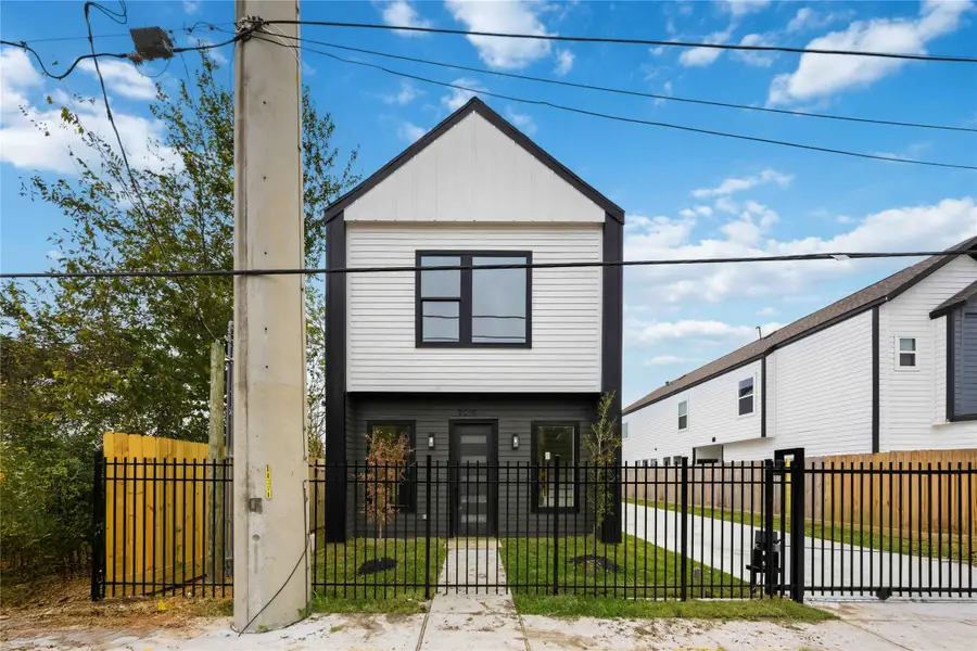 9019 Comal Street, Houston, TX 77051 - Image #2