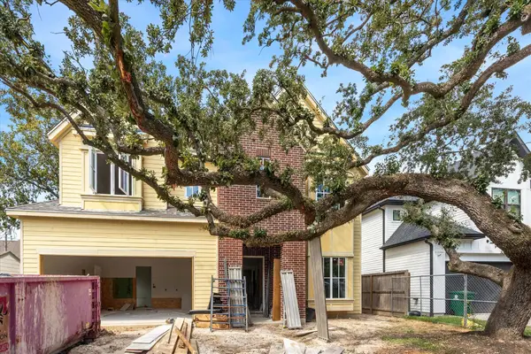 1614 Woodcrest Drive, Houston, TX 77018