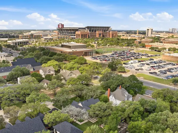 107 Pershing Avenue, Bryan, TX 77840