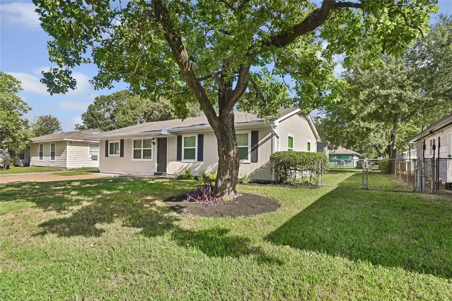 7111 Oak Village Drive, Houston, TX 77396 - #3