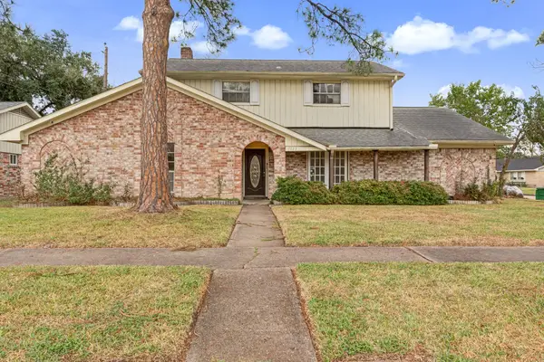 7723 Kendalia Drive, Houston, TX 77036