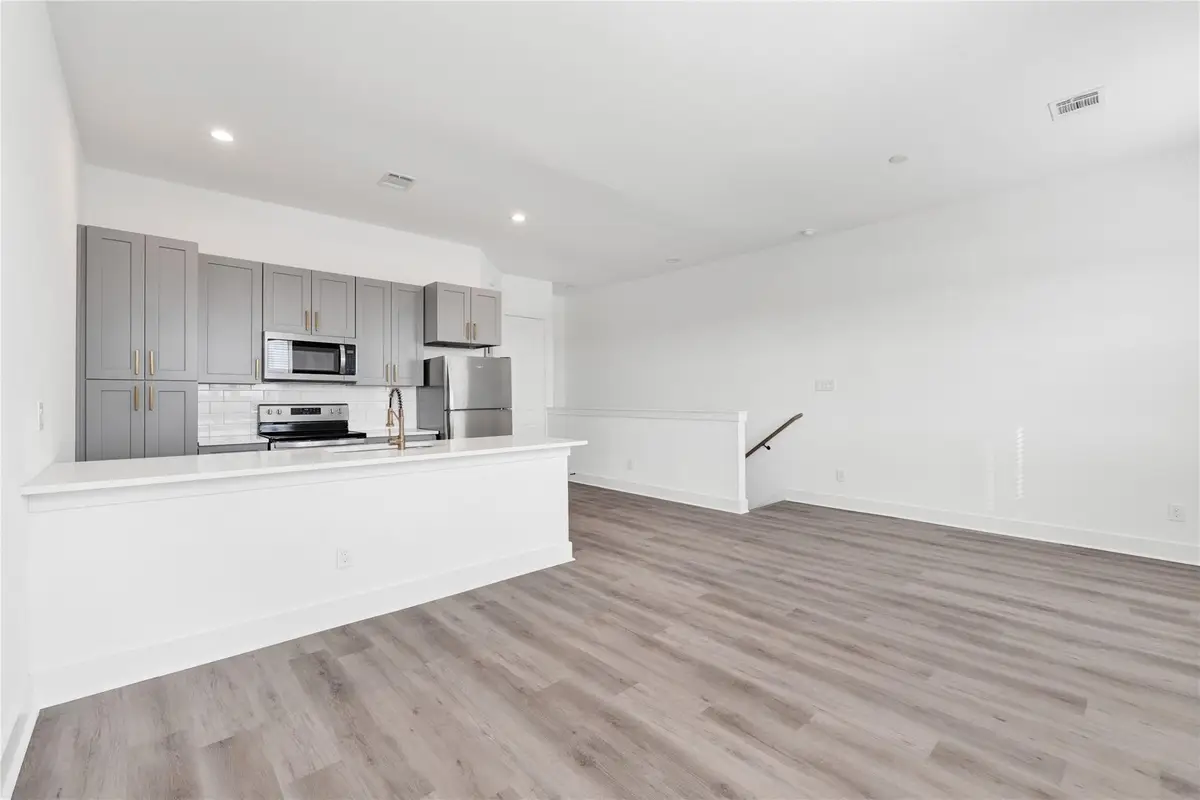 419 Alvia Run Lane #AB, Houston, TX 77018 - #1