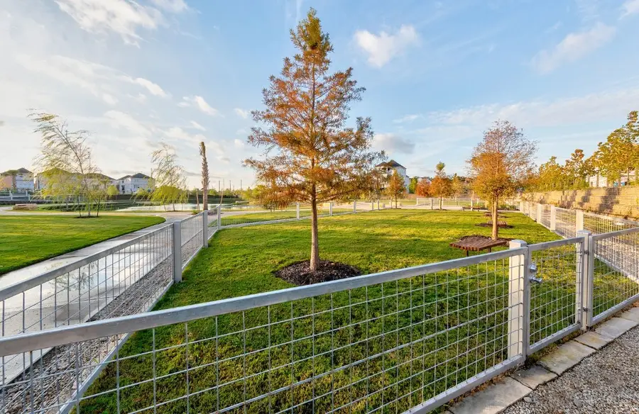 6122 Cottage Grove Lake Drive, Houston, TX 77007 - Image #3