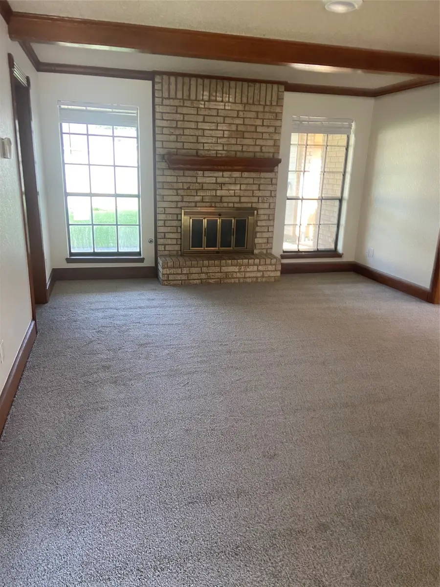 3002 El Camino Street, Bay City, TX 77414 - #2