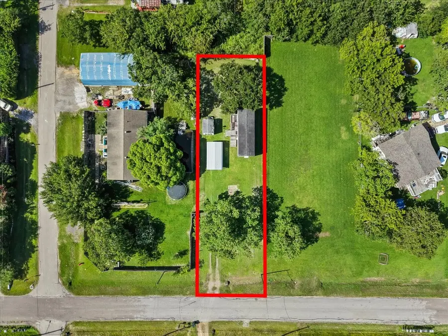 710 Broadway, Dickinson, TX 77539 - #2