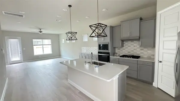 3005 Manor Heights Lane, Houston, TX 77063