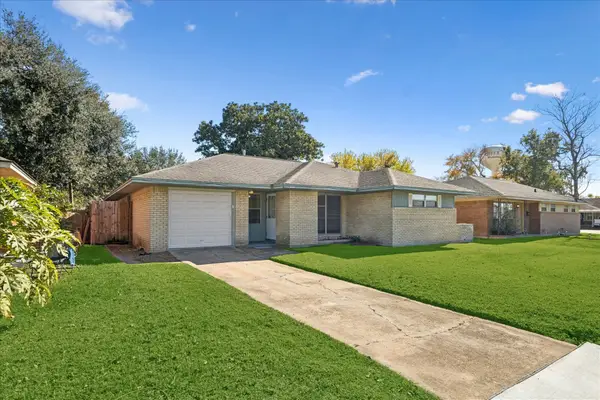 329 Robin Street, Deer Park, TX 77536