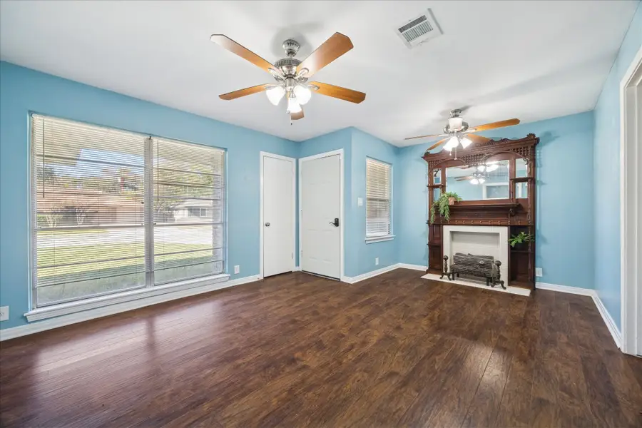 329 Robin Street, Deer Park, TX 77536 - #2