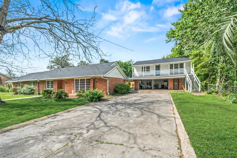 606 N Main Street, Dayton, TX 77535 - #2