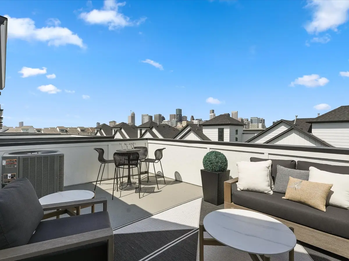 2208 Dennis Street, Houston, TX 77004 - Image #1