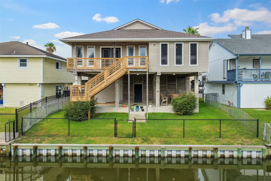 26 N Curlew Street, La Marque, TX 77568 - #3