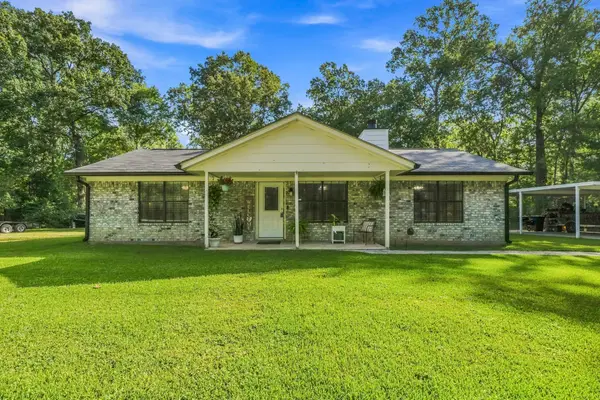 215 Lazy Oak Drive, Livingston, TX 77351