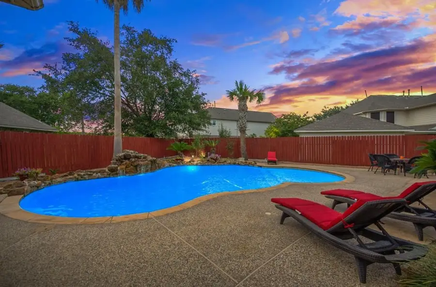 303 N Elder Grove Drive, Pearland, TX 77584 - #2