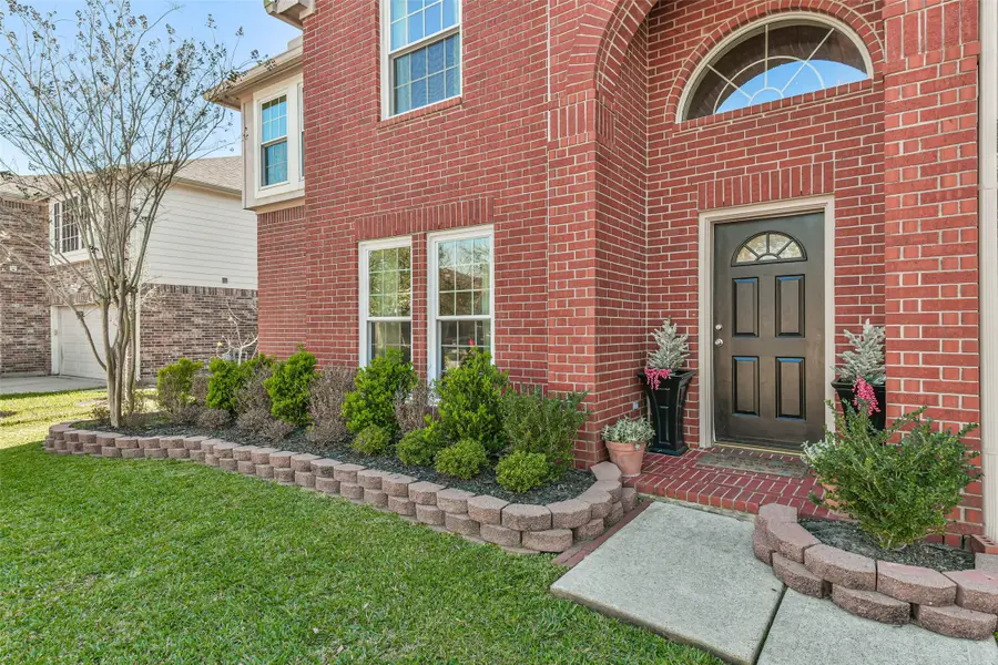 1116 Lake Shore Drive, Pearland, TX 77581 - #2