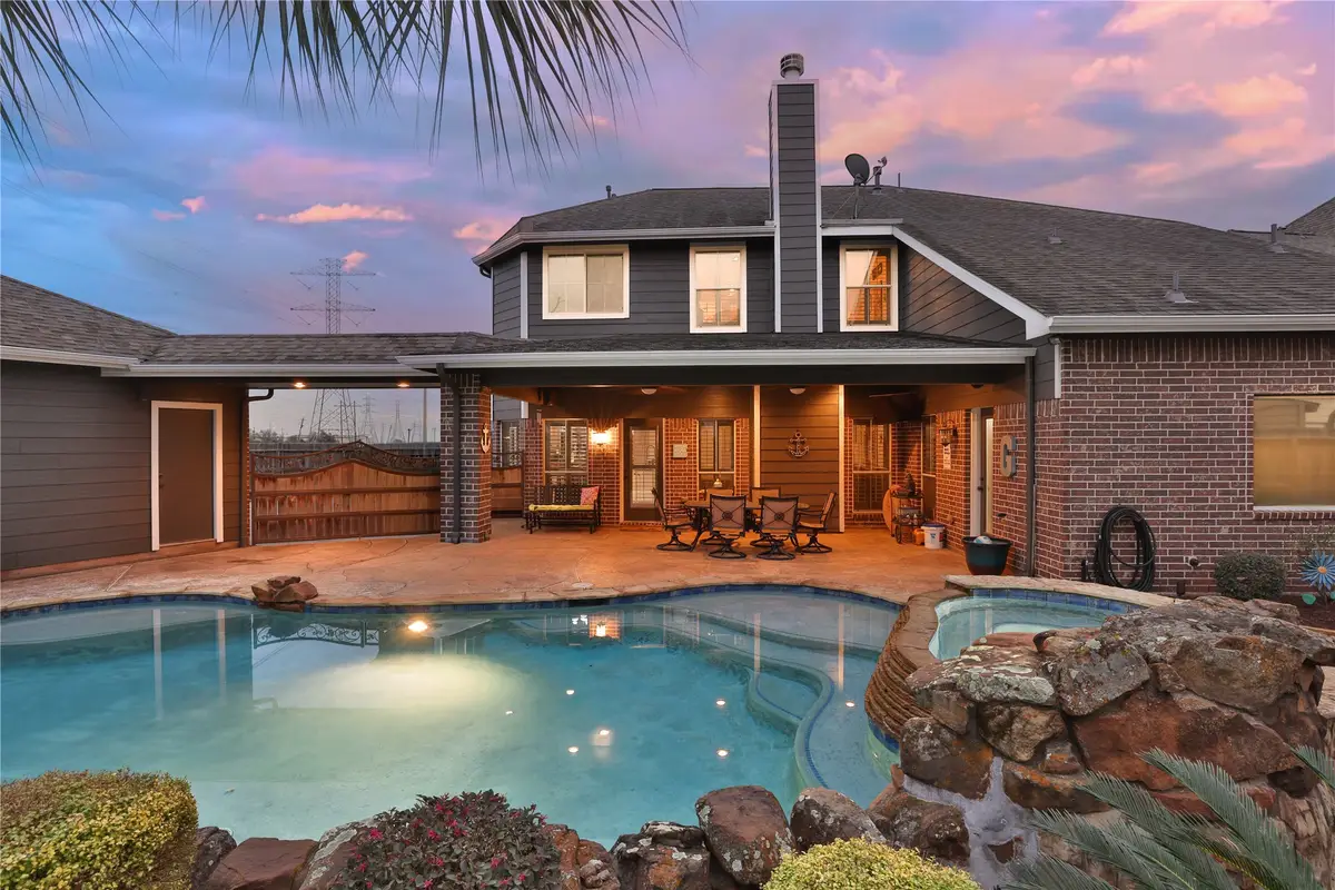 2205 Lisa Lane, Deer Park, TX 77536 - Image #1