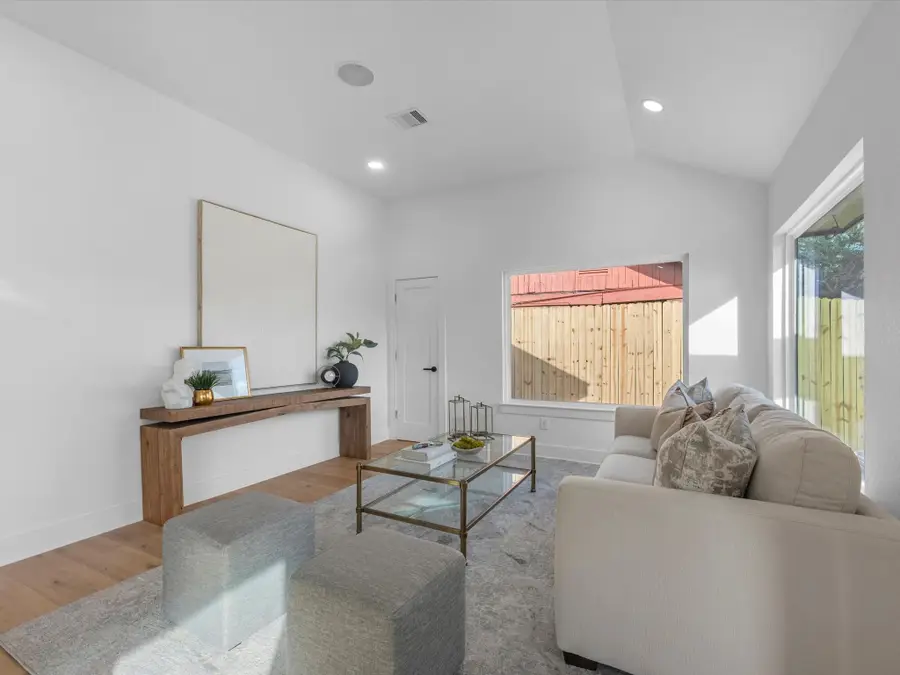 508 Dell Court, Houston, TX 77009 - Image #3