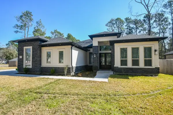 718 Weeping Willow Way, Magnolia, TX 77354