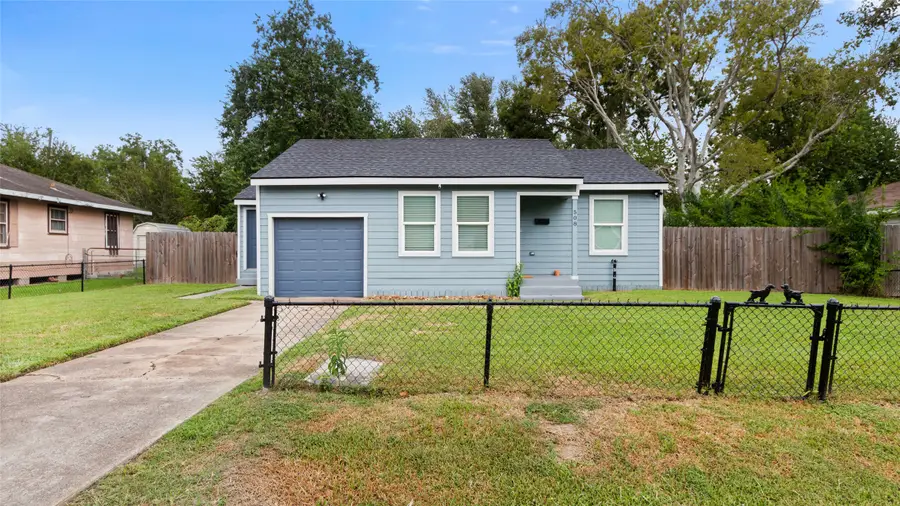 508 Azalea Drive, La Marque, TX 77568 - #2
