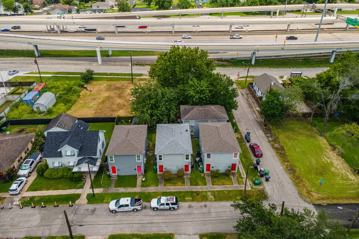 3102 Brackenridge Street, Houston, TX 77026 - #1
