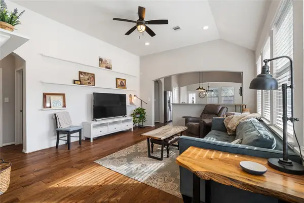 2723 Meandering Elm Trail, Houston, TX 77045