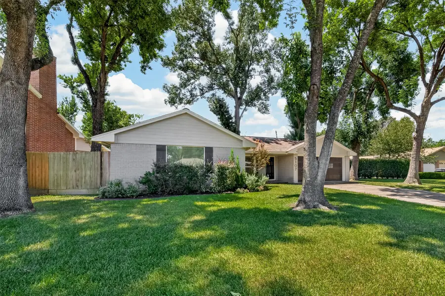 5107 Poinciana Drive, Houston, TX 77092 - #3