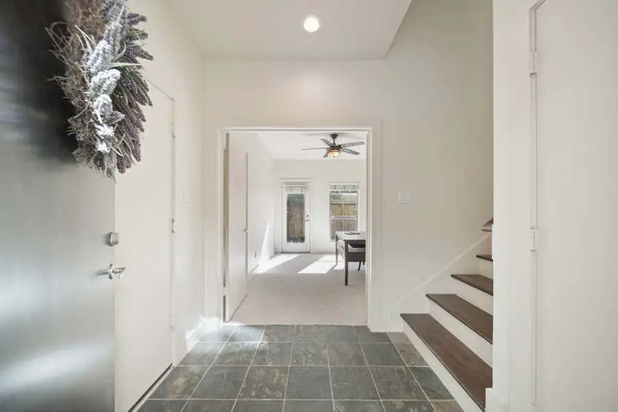 918 Lester Street, Houston, TX 77007 - Image #2