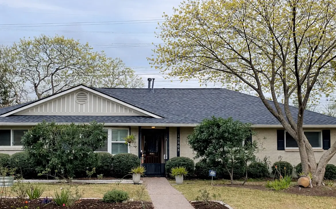 10303 Greenwillow Drive, Houston, TX 77035 - Image #1