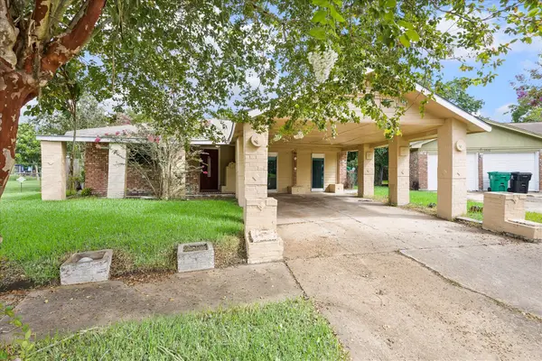 3530 Ripplebrook Drive, Houston, TX 77045