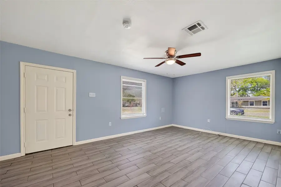 6022 Lyndhurst Drive, Houston, TX 77033 - #2