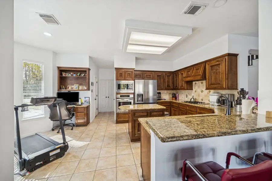 2818 Maple Bend Drive, Kingwood, TX 77345 - Image #2