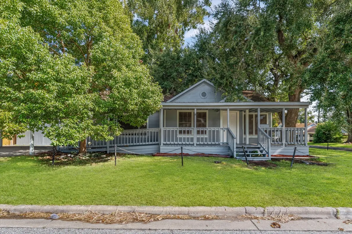 512 E Gulf Street, Baytown, TX 77520 - Image #1