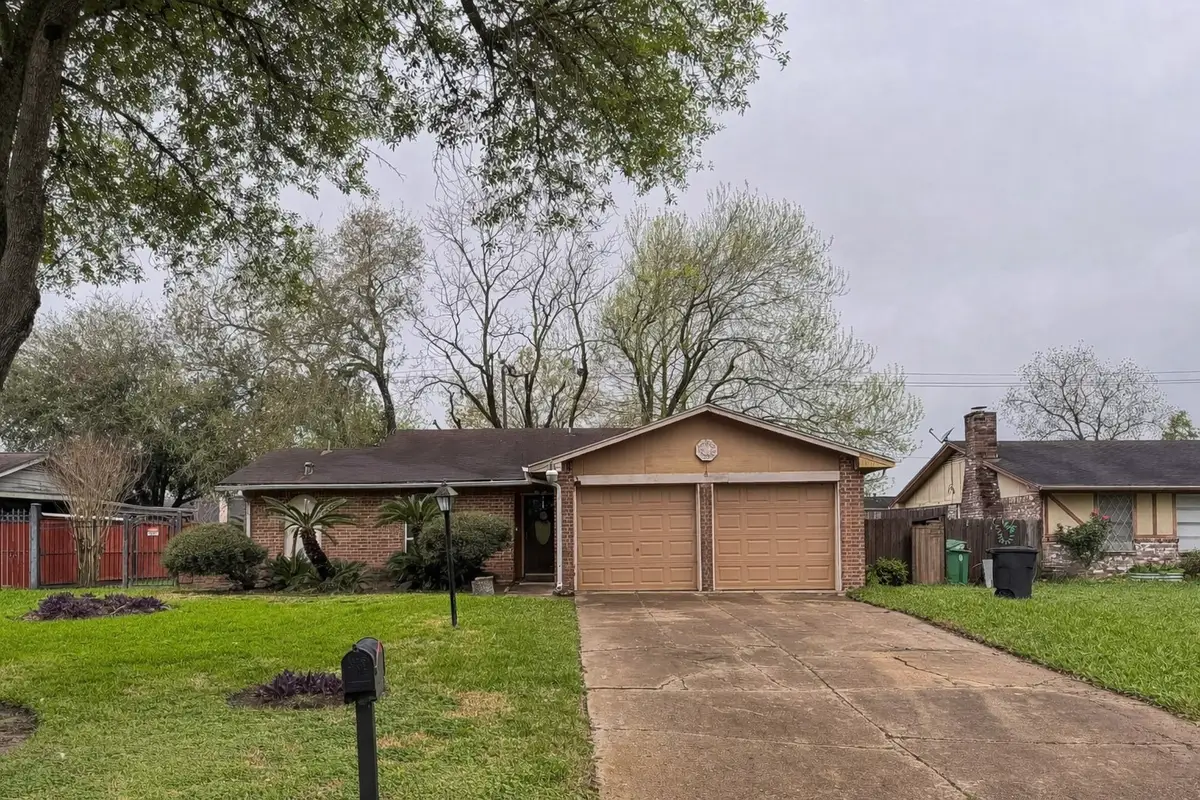 15814 Kenbriar Drive, Stafford Missouri City, TX 77489 - #1