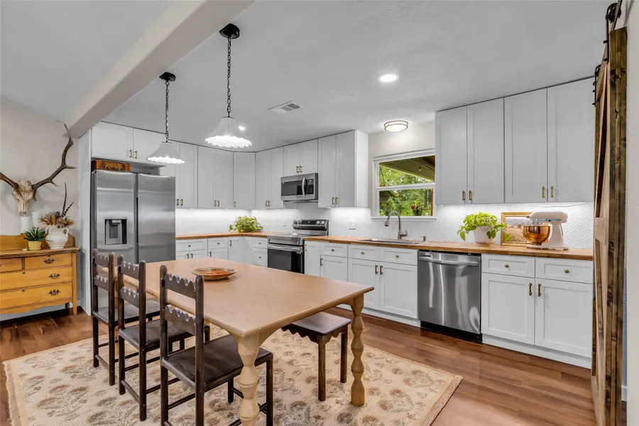 261 S Oakridge Drive, Cleveland, TX 77328 - #2