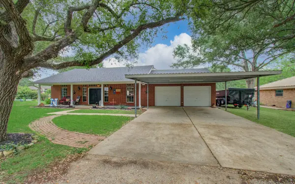 9501 Gene Street, Needville, TX 77461
