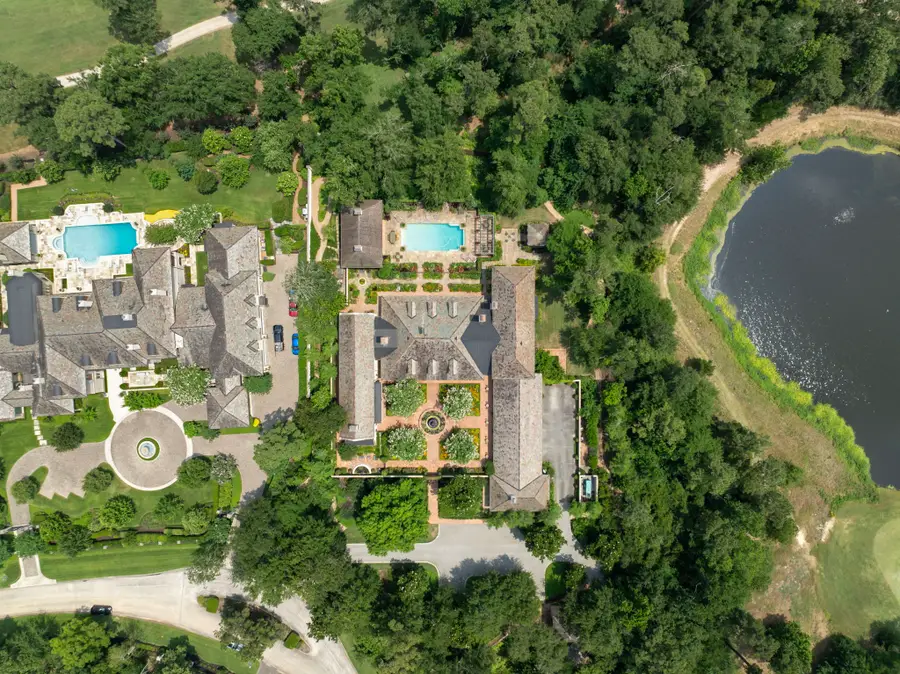 2 Grand Colonial Drive, The Woodlands, TX 77382 - #2