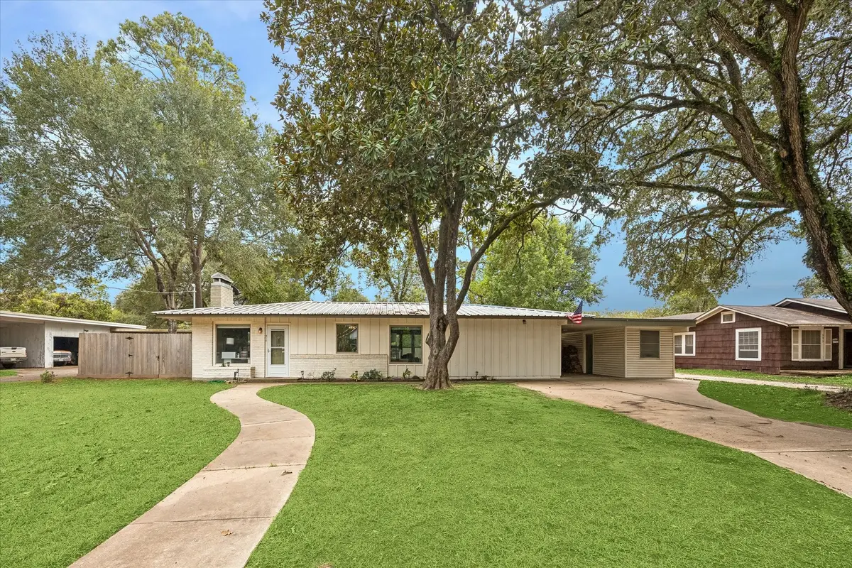 317 Harbert Street, Columbus, TX 78934 - #1