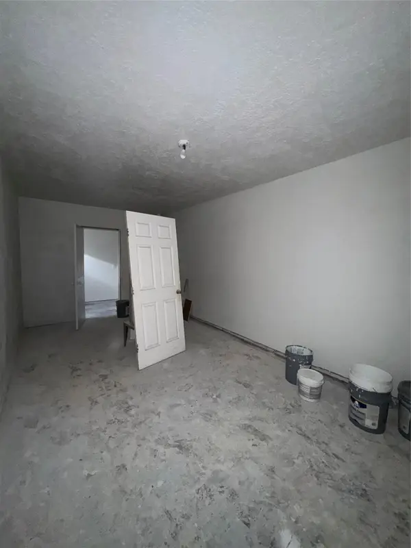 6111 Westover Street, Houston, TX 77033