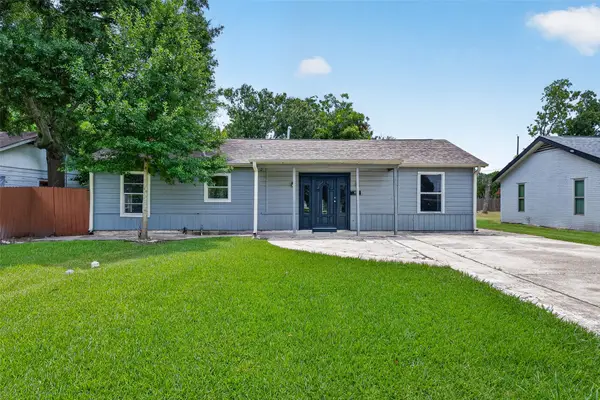 1112 Johnson Street, Pasadena, TX 77506