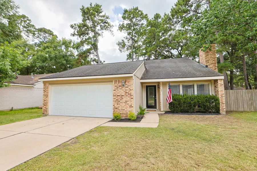 24 Rockfern Court, The Woodlands, TX 77380 - #3