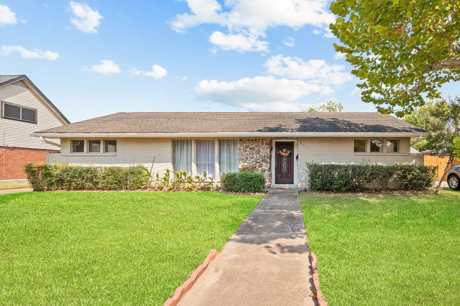 8314 Edgemoor Drive, Houston, TX 77036 - #2