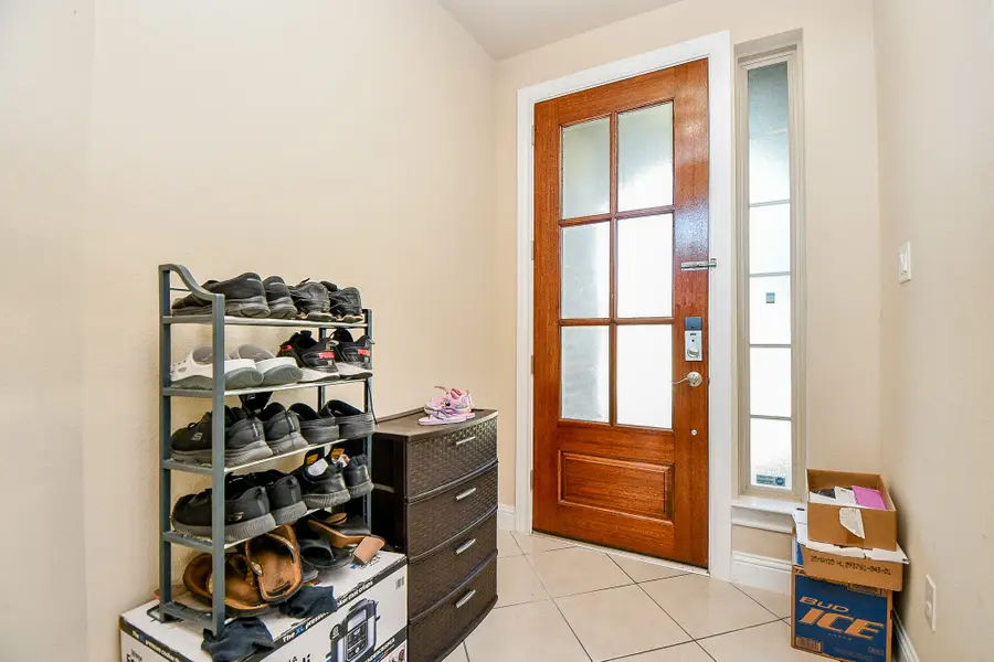 2446 Flowering Brook Lane, Sugar Land, TX 77479 - Image #2