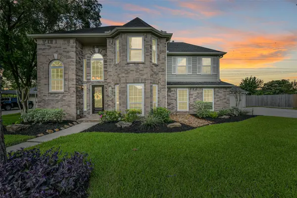 1806 Middlecreek Street, Friendswood, TX 77546