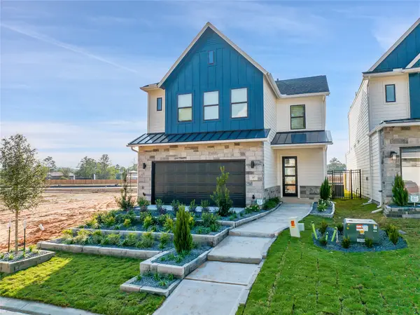 343 Summer Place Drive, Montgomery, TX 77356