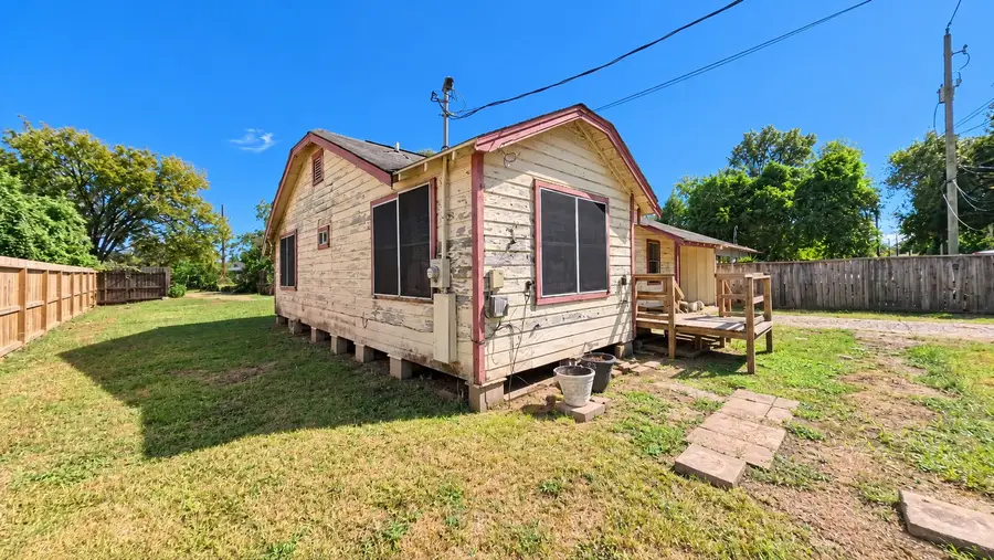 6820 Utah Street #B, Houston, TX 77091 - #2