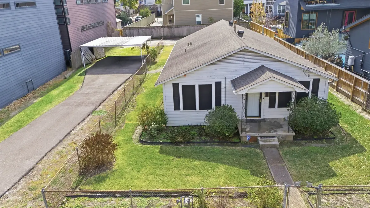 1330 W 24th Street, Houston, TX 77008 - Image #1
